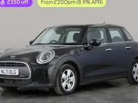 Używany Mini Cooper Classic 136 KM (100 kW) 2022 Czarny Hatchback
