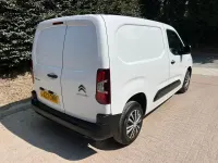 Used Citroën Berlingo 100 HP (73 kW) 2023 White MPV