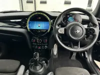 Begagnad Mini John Cooper Works Hatch 228 HK (167 kW) 2023 Svart Halvkombi