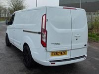 Used Ford Transit Custom Limited 130 HP (95 kW) 2017 White Van