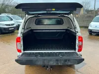 Usado Nissan Navara Tekna 190 CV (139 kW) 2021 Blanco Pickup/Camioneta
