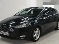 Used Ford Focus Zetec 120 HP (88 kW) 2016 Black Hatchback