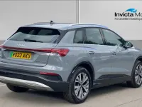Usado Audi e-tron Sport 125 kW (170 CV) 2023 Gris SUV
