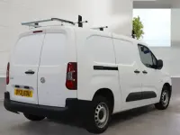 Used Vauxhall Combo 100 HP (73 kW) 2021 White MPV
