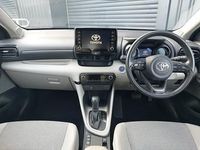 Used Toyota Yaris Hybrid 116 HP (85 kW) 2021 Red Hatchback