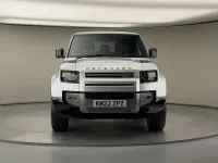 Used Land Rover Defender SE Dynamic 250 HP (183 kW) 2022 Hakuba silver SUV