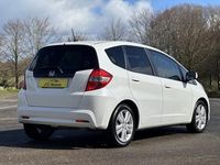 Second-hand Honda Jazz EX 2014 Alb Hatchback