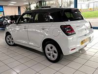 Usado Suzuki Swift 82 HP (60 kW) 2025 Branco Citadino