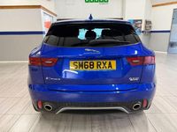 Używany Jaguar E-Pace S 150 KM (110 kW) 2019 Niebieski SUV