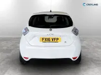 Used Renault Zoe Dynamique 64 kW (88 HP) 2016 White Hatchback