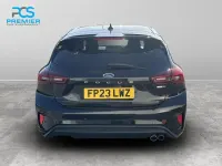 Used Ford Focus ST-Line 125 HP (91 kW) 2023 Agate black (premium colour) Hatchback