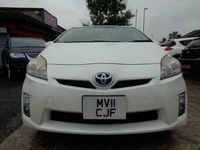 Used Toyota Prius T4 2010 White Hatchback