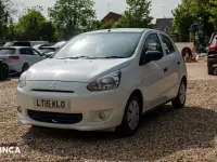 Usado Mitsubishi Mirage 71 HP (52 kW) 2015 Branco Citadino
