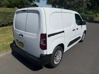 Used Toyota Proace 100 kW (136 HP) 2022 White MPV