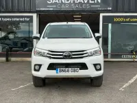 Used Toyota HiLux 150 HP (110 kW) 2018 White Pickup
