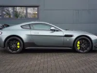 Used Aston Martin V12 Vantage 603 HP (443 kW) 2017 Green Coupe