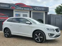Begagnad Volvo XC60 R-Design 190 HK (139 kW) 2017 Vit SUV