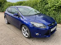 Używany Ford Focus Titanium 2014 Niebieski Kombi