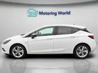 Usado Vauxhall Astra SRi 145 CV (106 kW) 2021 Blanco Utilitario