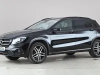 Usado Mercedes GLA180 Urban 122 HP (89 kW) 2019 Preto SUV