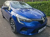 Used Renault Clio Evolution 90 HP (66 kW) 2023 Blue Hatchback