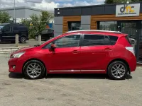Used Toyota Verso 2013 Red MPV
