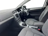 Begagnad VW Golf VII Edition 125 HK (91 kW) 2017 Silver Halvkombi