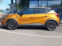 Used Renault Captur Version S 130 HP (95 kW) 2020 Orange/black SUV