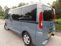 Usado Renault Trafic 115 HP (84 kW) 2013 Azul Monovolume