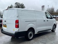Used Vauxhall Vivaro 100 HP (73 kW) 2023 White MPV