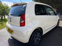 Begagnad Seat Mii 75 HK (55 kW) 2015 Beige Halvkombi