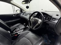 Used Nissan Pulsar Tekna 2014 White Hatchback