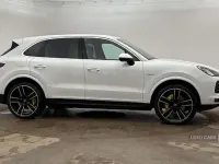 Usado Porsche Cayenne 2023 Branco SUV