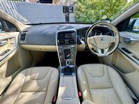 Used Volvo XC60 SE Lux 190 HP (139 kW) 2016 Gold SUV