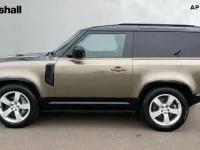 Second-hand Land Rover Defender HSE Dynamic 350 CP (257 kW) 2024 Maro SUV