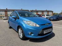 Begagnad Ford Fiesta Zetec 82 HK (60 kW) 2009 Blå Halvkombi