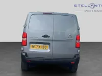 Begagnad Citroën Dispatch 175 HK (128 kW) 2024 Grå Minibuss