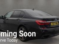 Usado BMW 750 M Sport 450 CV (330 kW) 2017 Negro Berlina