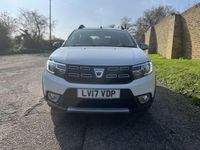 Used Dacia Sandero Lauréate 90 HP (66 kW) 2017 White Hatchback