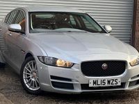 Begagnad Jaguar XE Prestige 2015 Silver Sedan