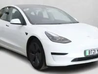 Used Tesla Model 3 Standard Range Plus 177 kW (241 HP) 2021 White Sedan