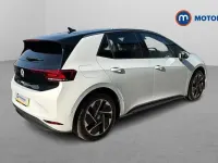 Used VW ID.3 Pure 125 kW (170 HP) 2025 White Hatchback
