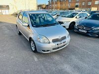 Used Toyota Yaris 85 HP (62 kW) 2004 Silver Hatchback