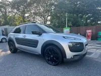 Gebraucht Citroën C4 Cactus Flair 100 PS (73 kW) 2015 Silber Kleinwagen