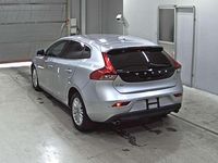 Used Volvo V40 2016 Silver Hatchback