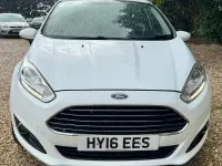 Used Ford Fiesta Zetec 98 HP (72 kW) 2016 White Hatchback