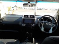 Used Toyota Land Cruiser TX 177 HP (130 kW) 2016 White Sedan