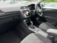Usado VW Tiguan Elegance 150 HP (110 kW) 2023 Preto SUV