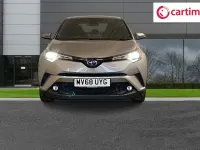 Usado Toyota C-HR 122 HP (89 kW) 2018 Prateado SUV