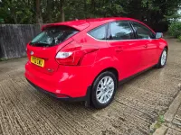 Used Ford Focus Titanium 115 HP (84 kW) 2012 Red Hatchback